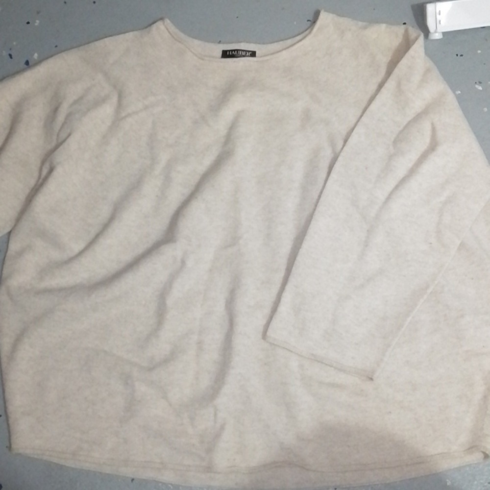 3/4 sleeves sweater